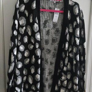 Black/White Oversized Sweater